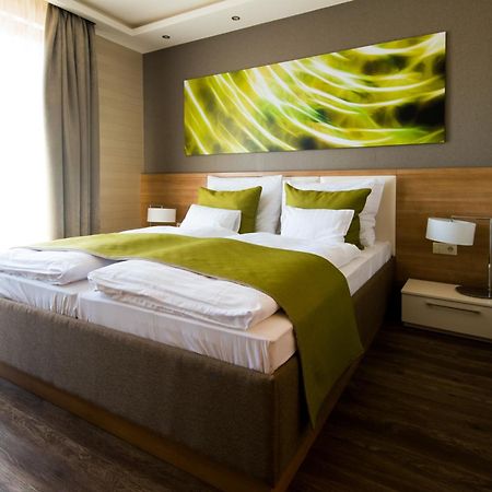 Bh Kristaly Hotel Debrecen Ngoại thất bức ảnh